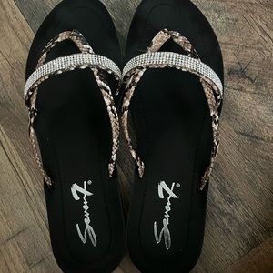 7Seven jeans slides/ sandals
